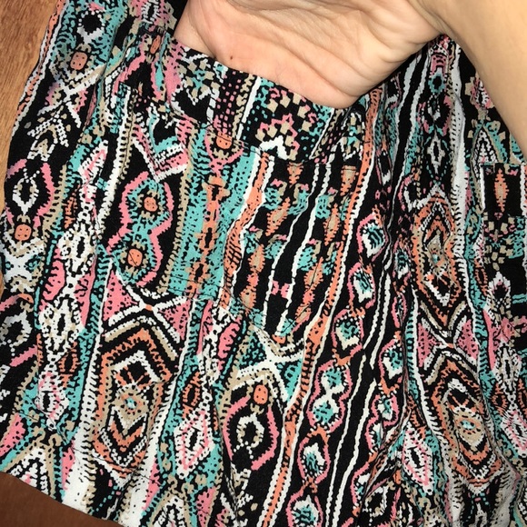 Patterned shorts - Picture 3 of 3